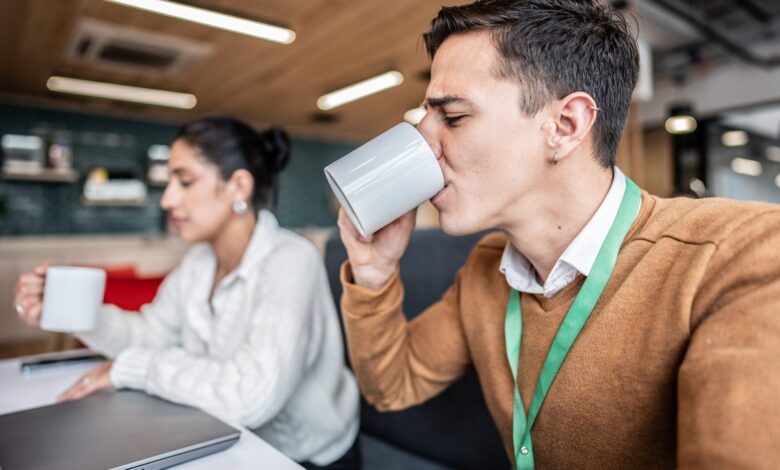 Millennials lead the ‘coffee badging’ revolt to protest return to office as businesses push to fill empty seats Millennials lead the ‘coffee badging’ revolt to protest return to office as businesses push to fill empty seats